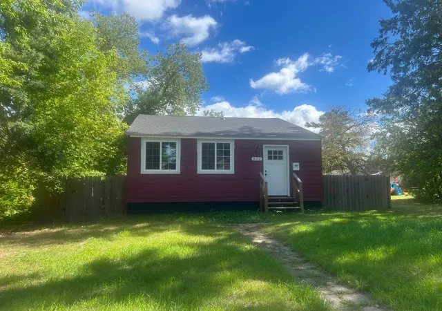 Photo 1 of Single family home for sale at 822 Nw 7th Avenue, Grand Rapids, MN 55744 | MLS# 7142998 | Listing updated on 2026-09-17