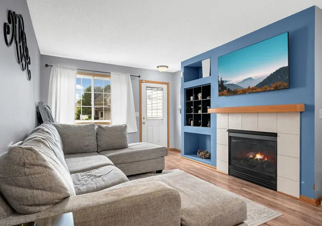 Photo 2 of Single family home for sale at 2485 Yellowstone Dr #98, Hastings, MN 55033 | MLS# 7143000 | Listing updated on 2026-09-19