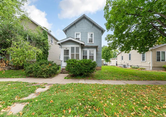 Photo 2 of Single family home for sale at 215 2nd Street S, Waterville, MN 56096 | MLS# 7143001 | Listing updated on 2026-09-12