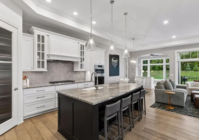 Photo 4 of Single family home for sale at 89 Spring Farm Rd, Saint Paul, MN 55127 | MLS# 7143003 | Listing updated on 2026-10-23