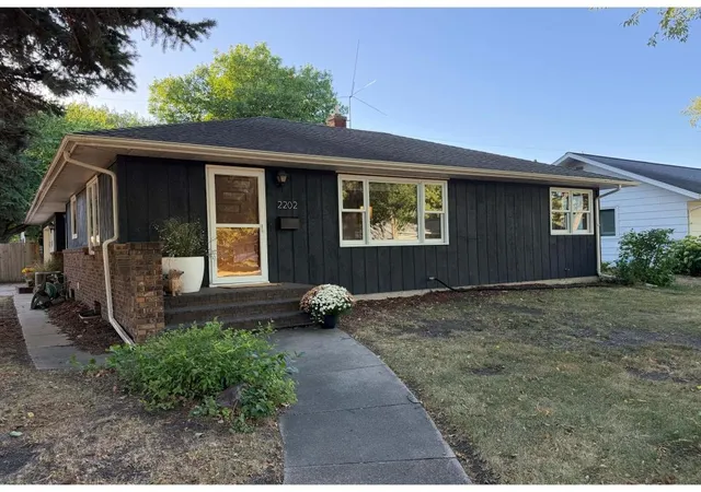 Photo 2 of Single family home for sale at 2202 8th Street N, Fargo, ND 58102 | MLS# 7143010 | Listing updated on 2026-09-12