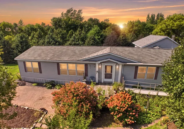 Photo 3 of Single family home for sale at 990 180th Avenue Se, Kerkhoven, MN 56252 | MLS# 7143022 | Listing updated on 2026-09-15