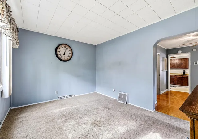 Photo 3 of Single family home for sale at 535 Edmund Ave, Saint Paul, MN 55103 | MLS# 7143047 | Listing updated on 2026-10-09