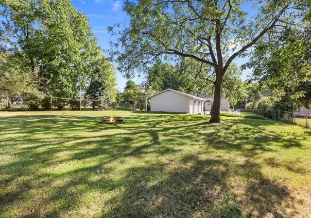 Photo 2 of Single family home for sale at 2811 Centerville Rd, Saint Paul, MN 55117 | MLS# 7143048 | Listing updated on 2026-09-12