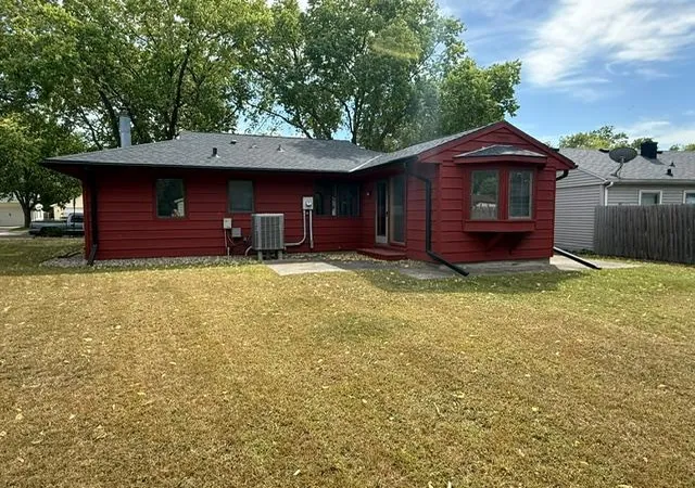 Photo 3 of Sale Pending at 115 Fallwood Rd, Redwood Falls, MN 56283 | MLS# 7143083 | Listing updated on 2026-10-02