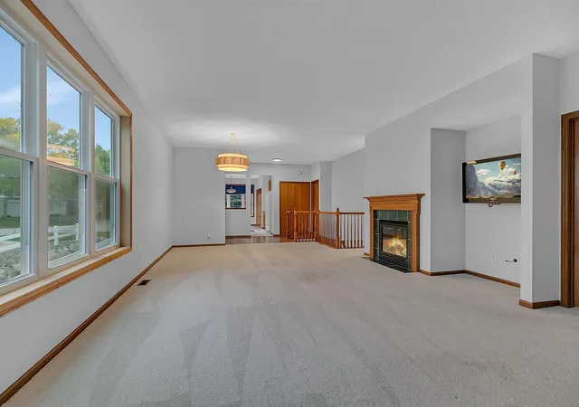 Photo 4 of Single family home for sale at 397 Campfire Curv, Chaska, MN 55318 | MLS# 7143101 | Listing updated on 2026-10-02