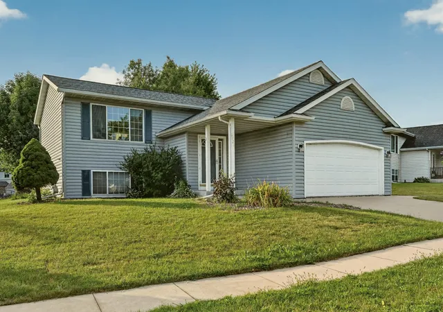 Photo 1 of Single family home for sale at 2988 Bandel Ct Nw, Rochester, MN 55901 | MLS# 7143103 | Listing updated on 2026-09-12