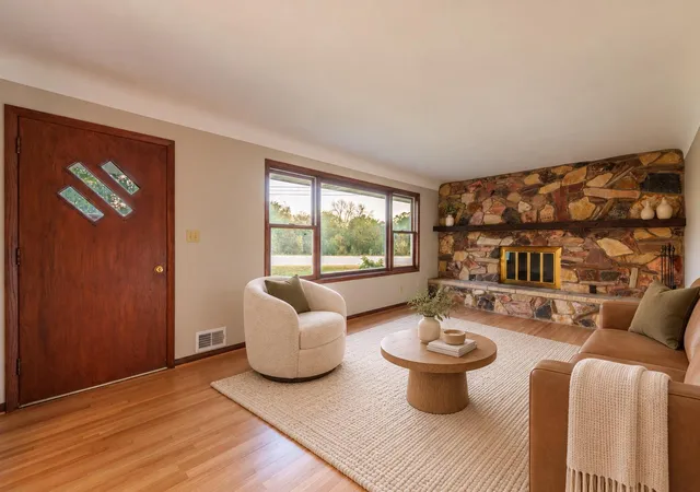 Photo 3 of Single family home for sale at 327 Pine St, Vermillion, MN 55085 | MLS# 7143121 | Listing updated on 2026-10-05