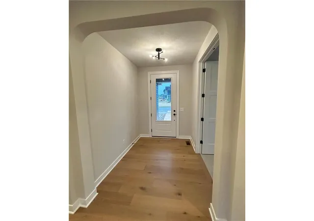 Photo 3 of Single family home for sale at 4048 Arbor Dr, Saint Paul, MN 55129 | MLS# 7143122 | Listing updated on 2026-09-12