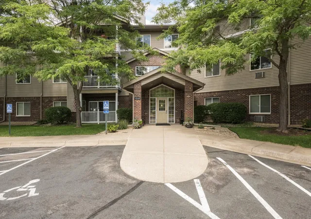 Photo 2 of Condo for sale at 18400 Euclid St #353, Farmington, MN 55024 | MLS# 7143130 | Listing updated on 2026-10-05