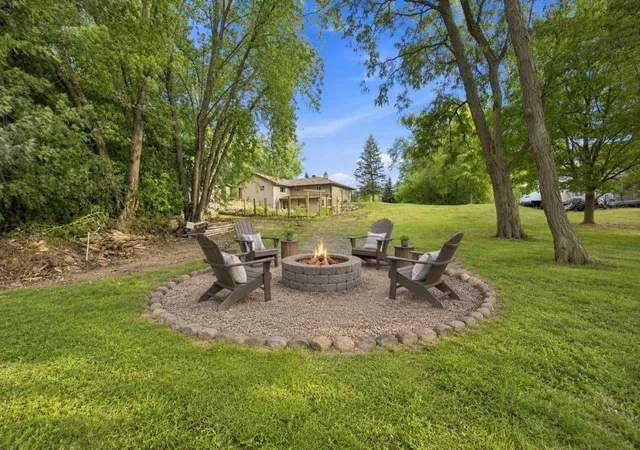 Photo 2 of Single family home for sale at 1847 Upper 55th St E, Inver Grove Heights, MN 55077 | MLS# 7143135 | Listing updated on 2026-09-13