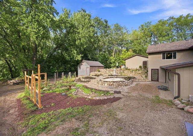 Photo 3 of Single family home for sale at 1847 Upper 55th St E, Inver Grove Heights, MN 55077 | MLS# 7143135 | Listing updated on 2026-09-13
