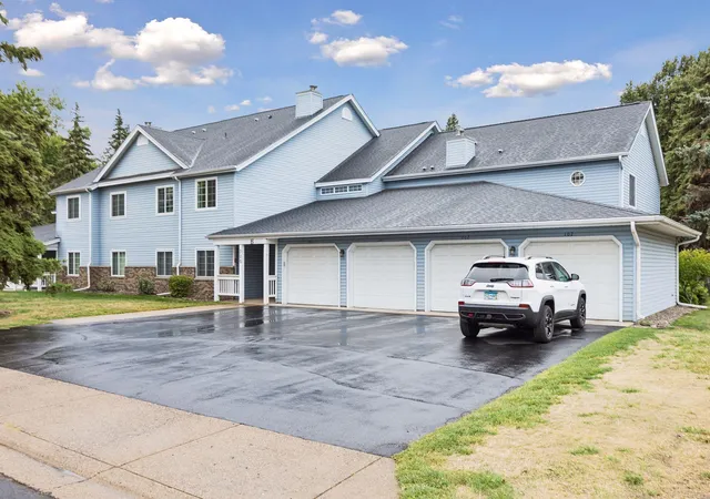 Condo for sale at 300 41st Avenue NE #202, Minneapolis, MN 55421 | MLS# 7143169