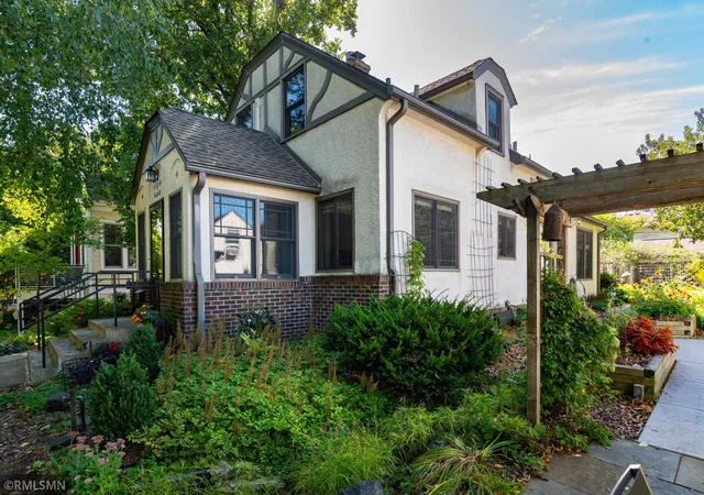 Photo 2 of Single family home for sale at 5608 Girard Ave S, Minneapolis, MN 55419 | MLS# 7143184 | Listing updated on 2026-09-18