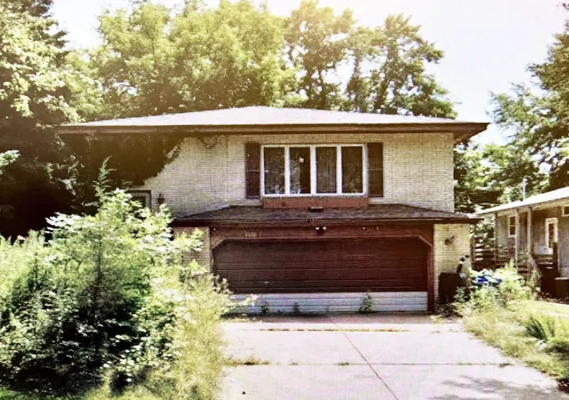 Photo 1 of Sale Pending at 1160 Suburban Ave, Saint Paul, MN 55106 | MLS# 7143202 | Listing updated on 2026-10-22