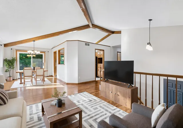 Photo 3 of Single family home for sale at 7890 Upper 139th Ct, Saint Paul, MN 55124 | MLS# 7143214 | Listing updated on 2026-10-02