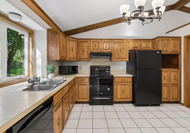 Photo 4 of Single family home for sale at 7890 Upper 139th Ct, Saint Paul, MN 55124 | MLS# 7143214 | Listing updated on 2026-10-02