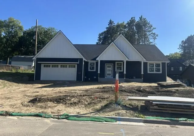 Photo 1 of Single family home for sale at 692 Skillman Ave W, Roseville, MN 55113 | MLS# 7143215 | Listing updated on 2026-09-12