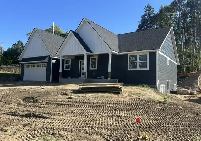 Photo 4 of Single family home for sale at 692 Skillman Ave W, Roseville, MN 55113 | MLS# 7143215 | Listing updated on 2026-09-12