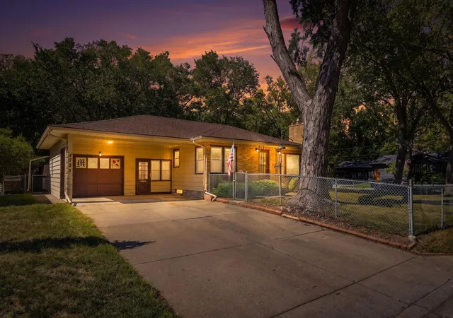 Photo 3 of Single family home for sale at 4725 Krech Ave, Saint Paul, MN 55110 | MLS# 7143234 | Listing updated on 2026-09-30