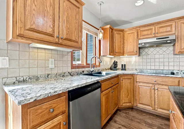 Photo 3 of Single family home for sale at 609 Lexington Ln, Moorhead, MN 56560 | MLS# 7143242 | Listing updated on 2026-10-27