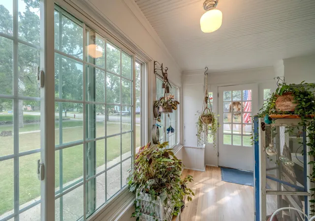 Photo 3 of Single family home for sale at 1128 Summit Ave, Detroit Lakes, MN 56501 | MLS# 7143243 | Listing updated on 2026-09-15
