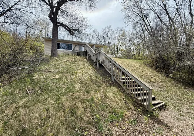 Photo 3 of Single family home for sale at 622 Valley Ave Se, Valley City, ND 58072 | MLS# 7143262 | Listing updated on 2026-10-07