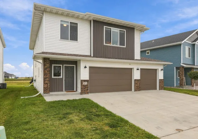 Photo 2 of Single family home for sale at 7671 Cub Crk Way, Horace, ND 58047 | MLS# 7143267 | Listing updated on 2026-09-13