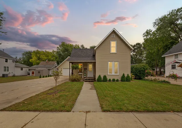Single family home for sale at 1221 Central Ave N, Faribault, MN 55021 | MLS# 7143272