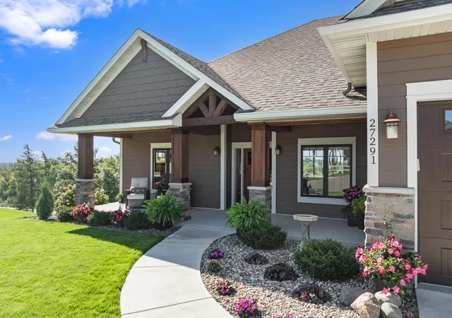 Photo 3 of Single family home for sale at 27291 Elle Cir, Elko New Market, MN 55020 | MLS# 7143278 | Listing updated on 2026-10-05