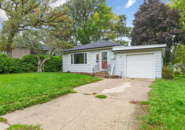 Photo 2 of Single family home for sale at 399 E Hawthorne St, Albert Lea, MN 56007 | MLS# 7143296 | Listing updated on 2026-10-02