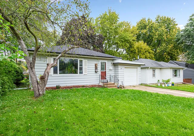 Photo 3 of Single family home for sale at 399 E Hawthorne St, Albert Lea, MN 56007 | MLS# 7143296 | Listing updated on 2026-10-02