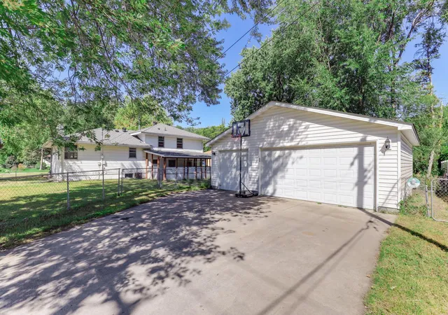 Photo 3 of Single family home for sale at 6900 Toledo Ave N, Minneapolis, MN 55429 | MLS# 7143306 | Listing updated on 2026-09-12