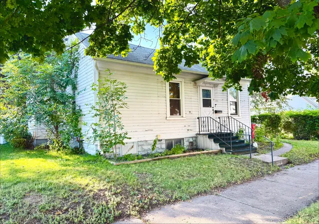 Photo 1 of Single family home for sale at 515 Vila St, Winona, MN 55987 | MLS# 7143325 | Listing updated on 2026-09-12