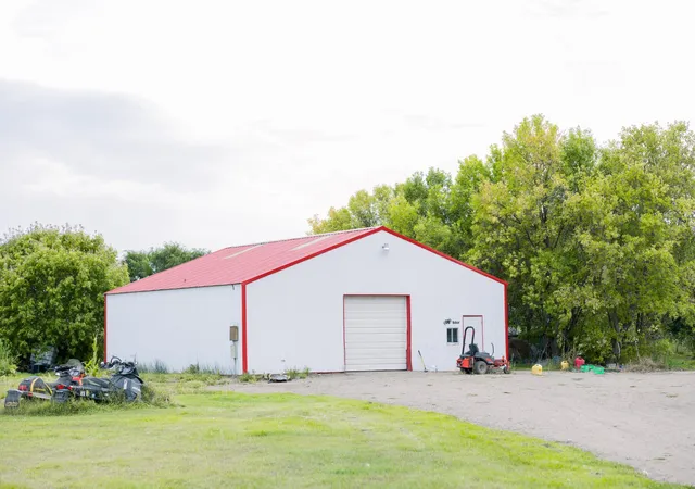 Photo 4 of Single family home for sale at 15956 52nd Street SE, Kindred, ND 58051 | MLS# 7143328 | Listing updated on 2026-10-21