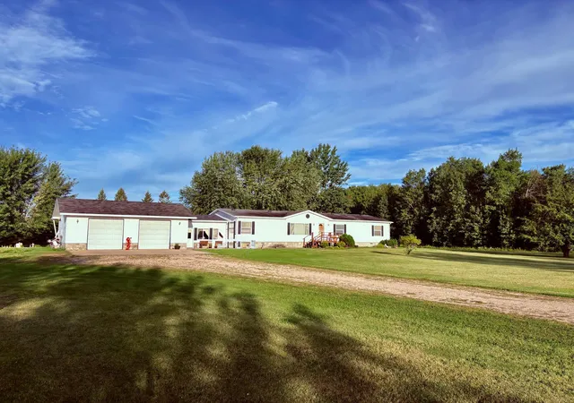 Single family home for sale at 2891 State Hwy 172 NW, Baudette, MN 56623 | MLS# 7143331