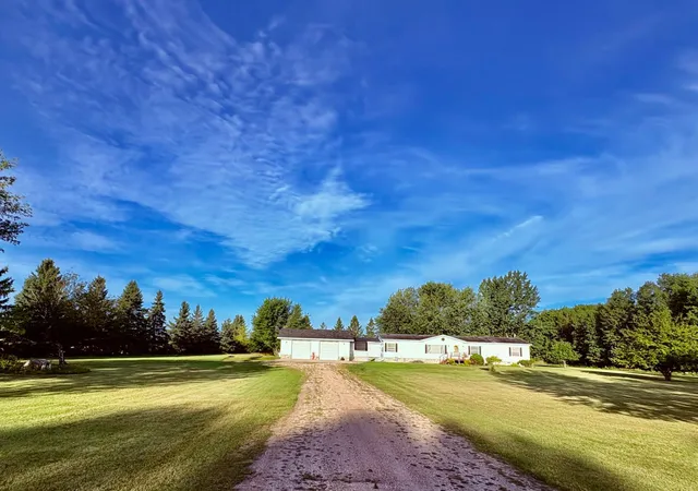Photo 4 of Single family home for sale at 2891 State Hwy 172 NW, Baudette, MN 56623 | MLS# 7143331 | Listing updated on 2026-09-13