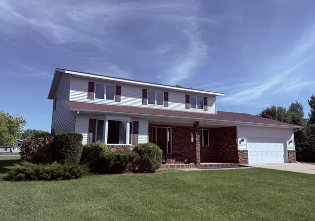 Photo 3 of Single family home for sale at 606 4th Street W, Ada, MN 56510 | MLS# 7143342 | Listing updated on 2026-09-13