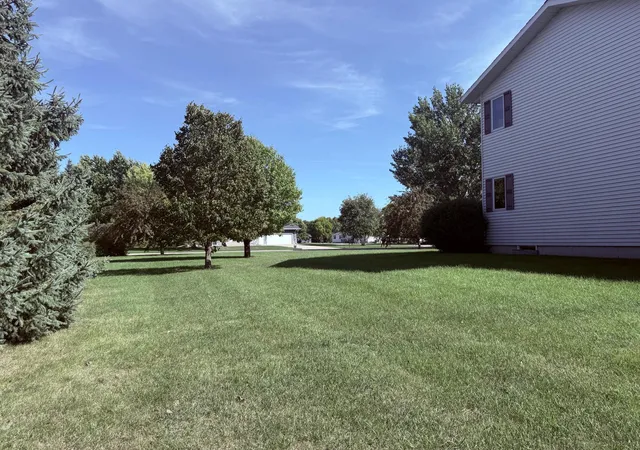 Photo 3 of Single family home for sale at 606 4th Street W, Ada, MN 56510 | MLS# 7143342 | Listing updated on 2026-09-13
