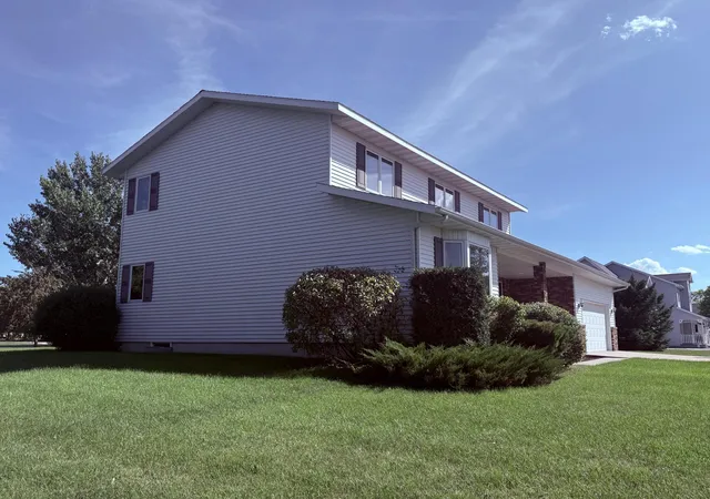 Photo 4 of Single family home for sale at 606 4th Street W, Ada, MN 56510 | MLS# 7143342 | Listing updated on 2026-09-13