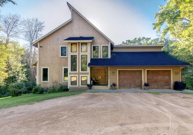 Photo 2 of Single family home for sale at 21770 Calmor Ave, Prior Lake, MN 55372 | MLS# 7143373 | Listing updated on 2026-09-14