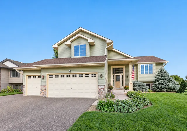 Photo 1 of Sale Pending at 7638 Packard Ave Ne, Elk River, MN 55330 | MLS# 7143375 | Listing updated on 2026-10-05
