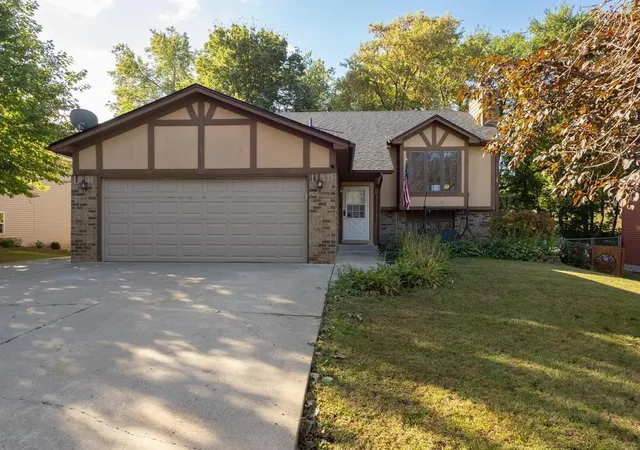 Single family home for sale at 5763 W 134th Street, Savage, MN 55378 | MLS# 7143384