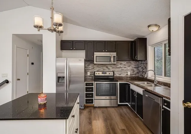 Photo 3 of Single family home for sale at 5763 W 134th Street, Savage, MN 55378 | MLS# 7143384 | Listing updated on 2026-10-06