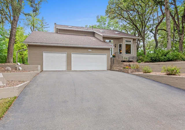 Photo 2 of Single family home for sale at 13975 Granada Ct, Saint Paul, MN 55124 | MLS# 7143393 | Listing updated on 2026-10-06