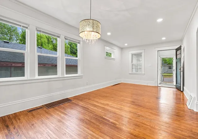 Photo 4 of Single family home for sale at 1401 Hazel St N, Saint Paul, MN 55119 | MLS# 7143395 | Listing updated on 2026-09-13