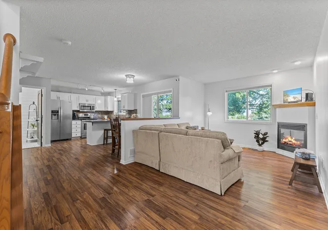 Photo 4 of Single family home for sale at 717 Independence Dr NW, Big Lake, MN 55309 | MLS# 7143397 | Listing updated on 2026-09-29