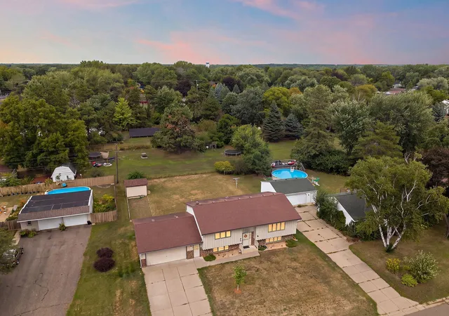 Photo 2 of Single family home for sale at 361 Eldridge Ave E, Saint Paul, MN 55117 | MLS# 7143408 | Listing updated on 2026-10-09