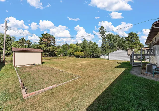 Photo 3 of Single family home for sale at 361 Eldridge Ave E, Saint Paul, MN 55117 | MLS# 7143408 | Listing updated on 2026-10-09