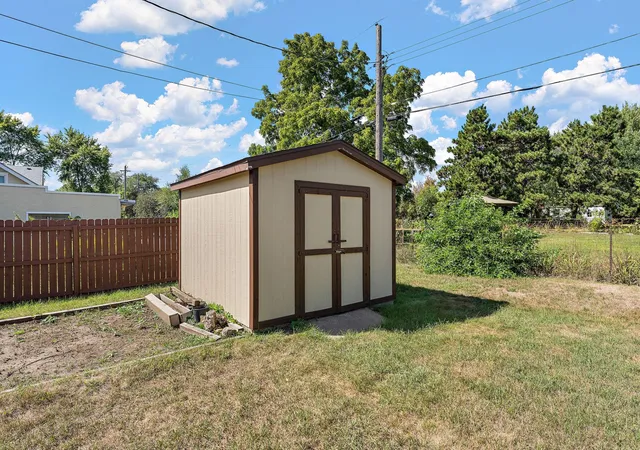 Photo 4 of Single family home for sale at 361 Eldridge Ave E, Saint Paul, MN 55117 | MLS# 7143408 | Listing updated on 2026-10-09